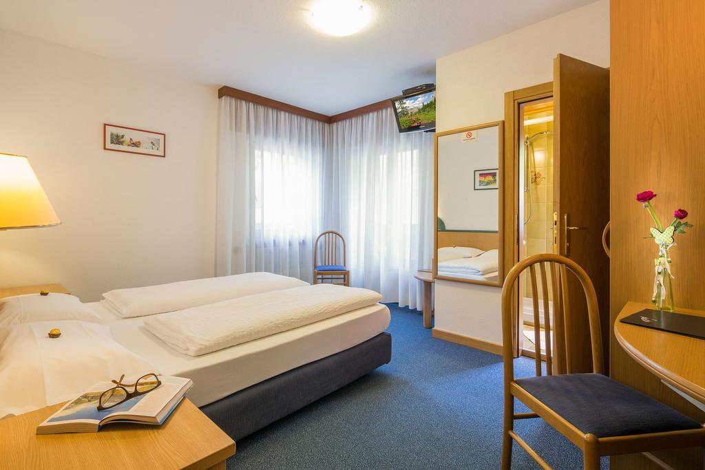 Hotel Garni Ai Serrai 로카 피에토레 외부 사진