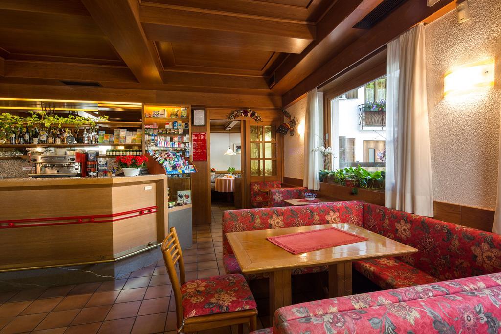 Hotel Garni Ai Serrai 로카 피에토레 외부 사진