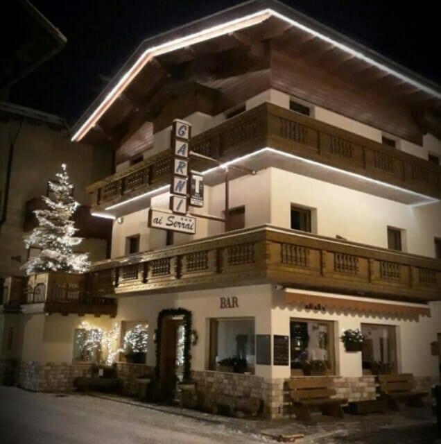 Hotel Garni Ai Serrai 로카 피에토레 외부 사진