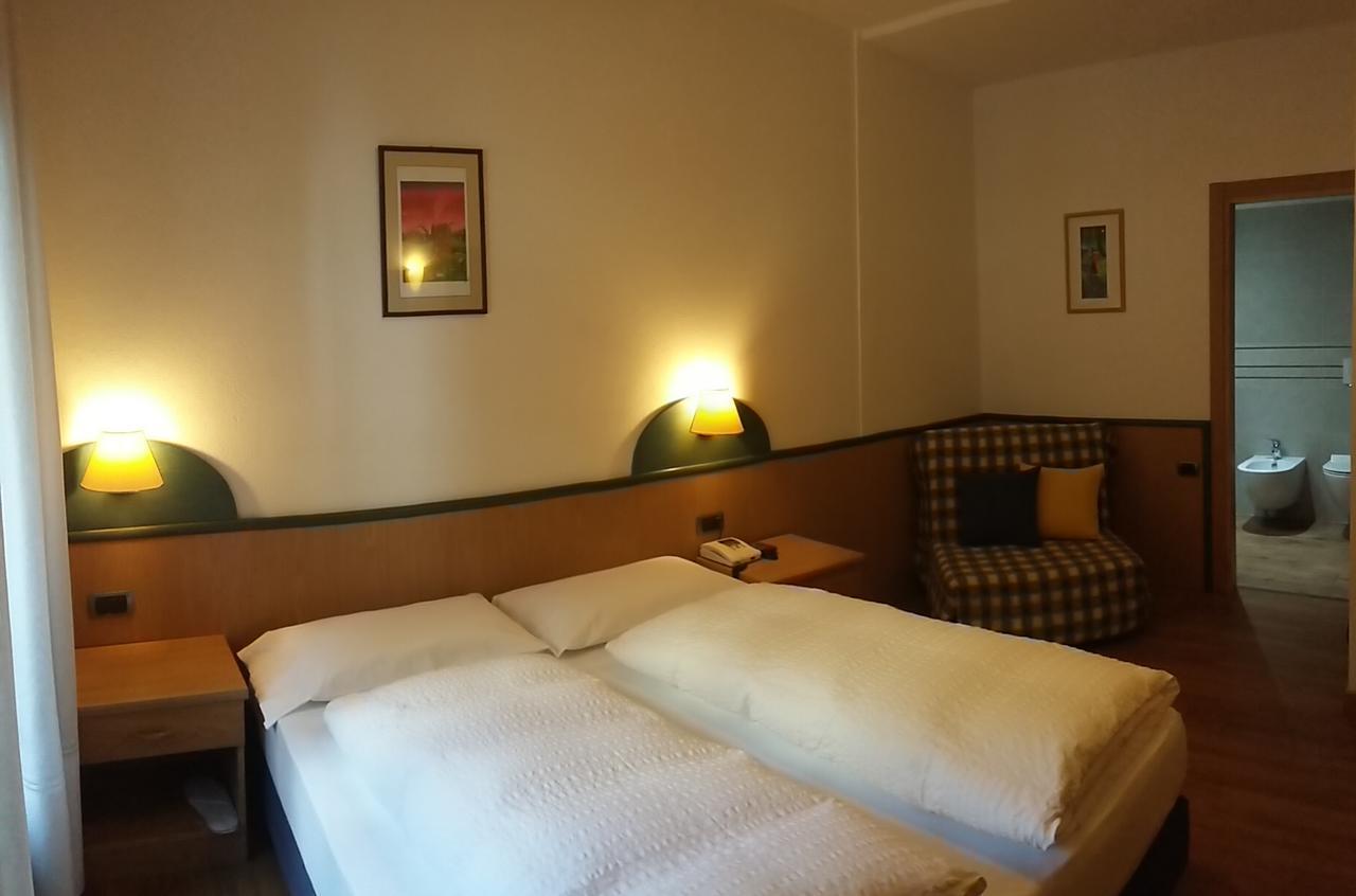 Hotel Garni Ai Serrai 로카 피에토레 외부 사진